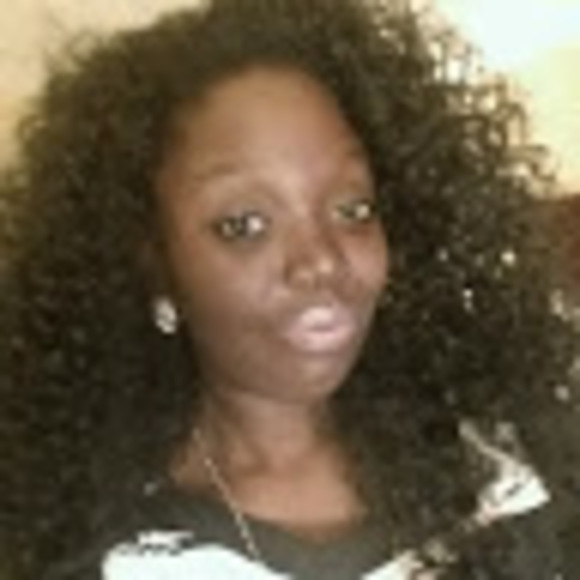 Meet your Posher, Aerialle - Picture 1 of 1